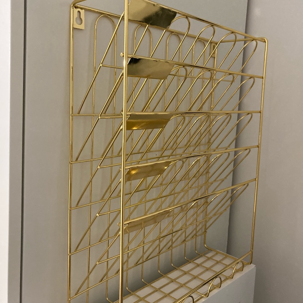 Gold files organizer